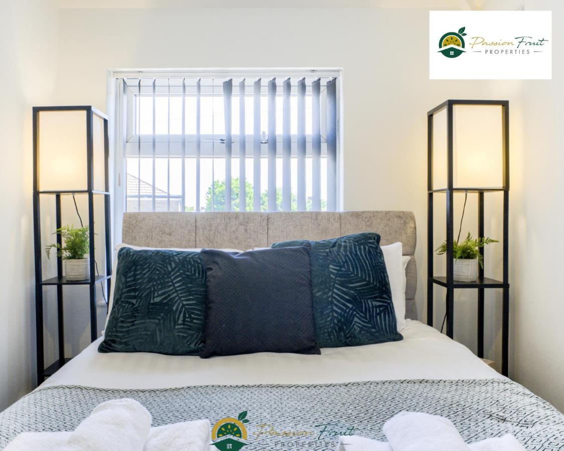 3 Bedroom Coventry House By Passionfruitproperties With Free Wi-Fi, Large Garden And Driveway - 52Nrc Exterior foto
